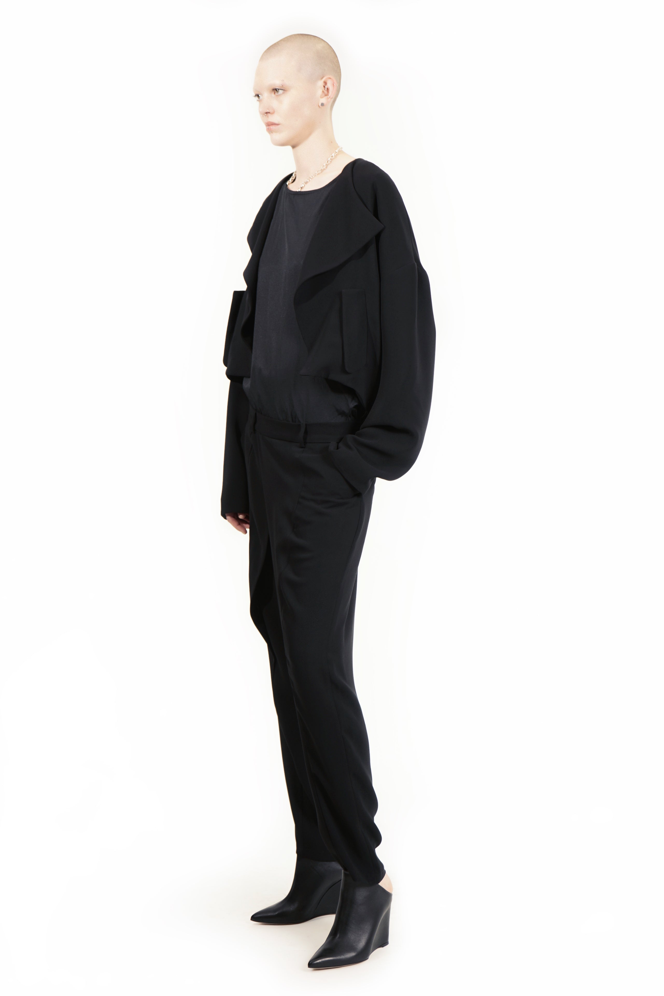 Contemporary tailored wool blazer