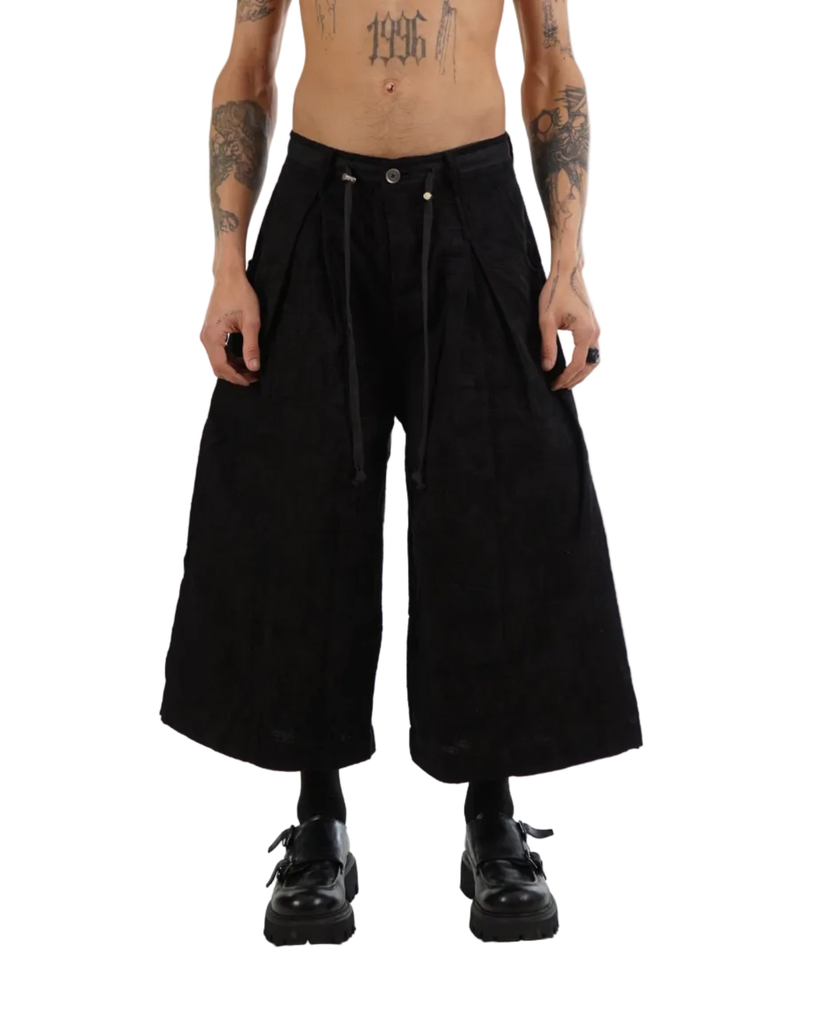 Mark Baigent – Weight Shorts – Black