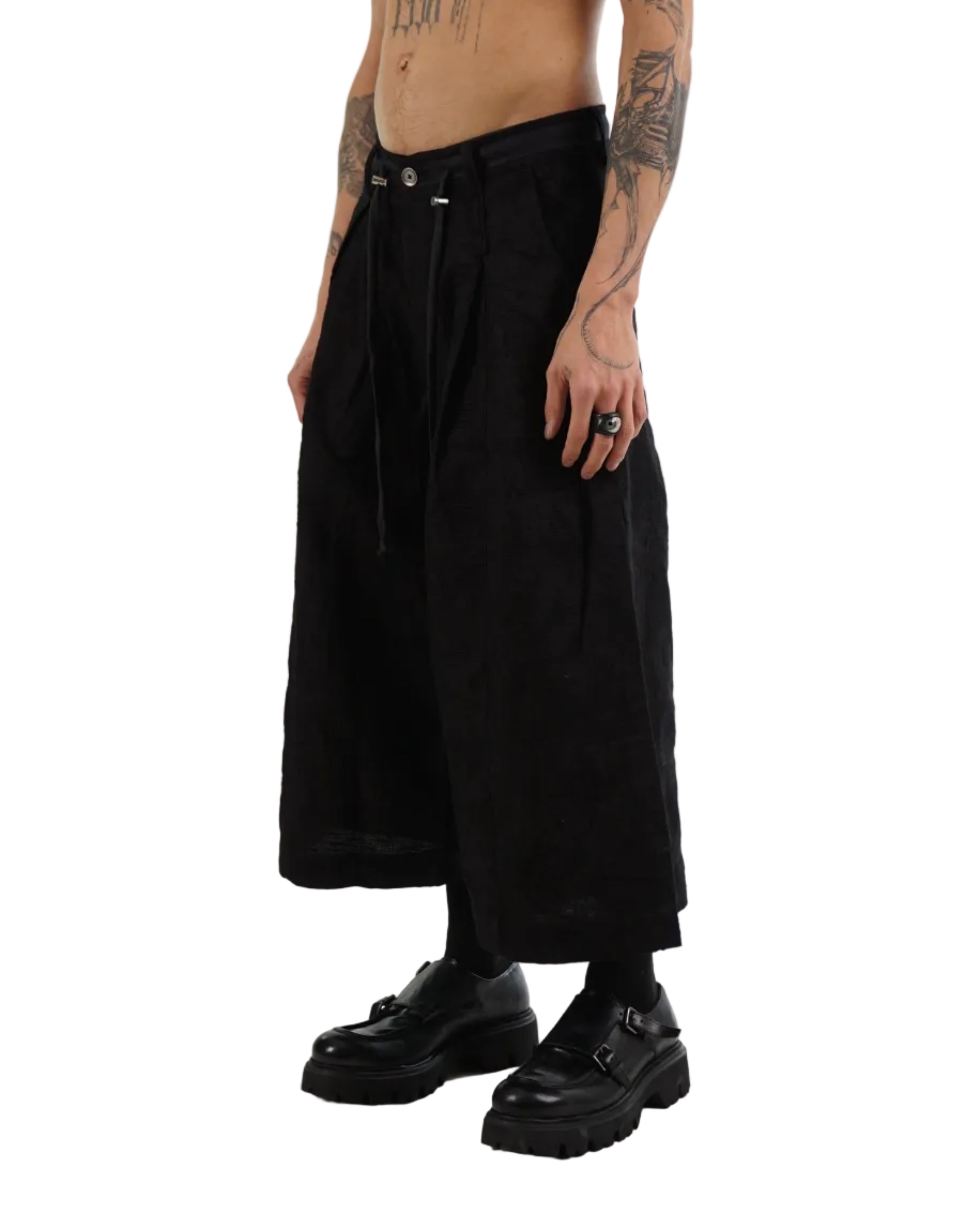 Mark Baigent – Weight Shorts – Black