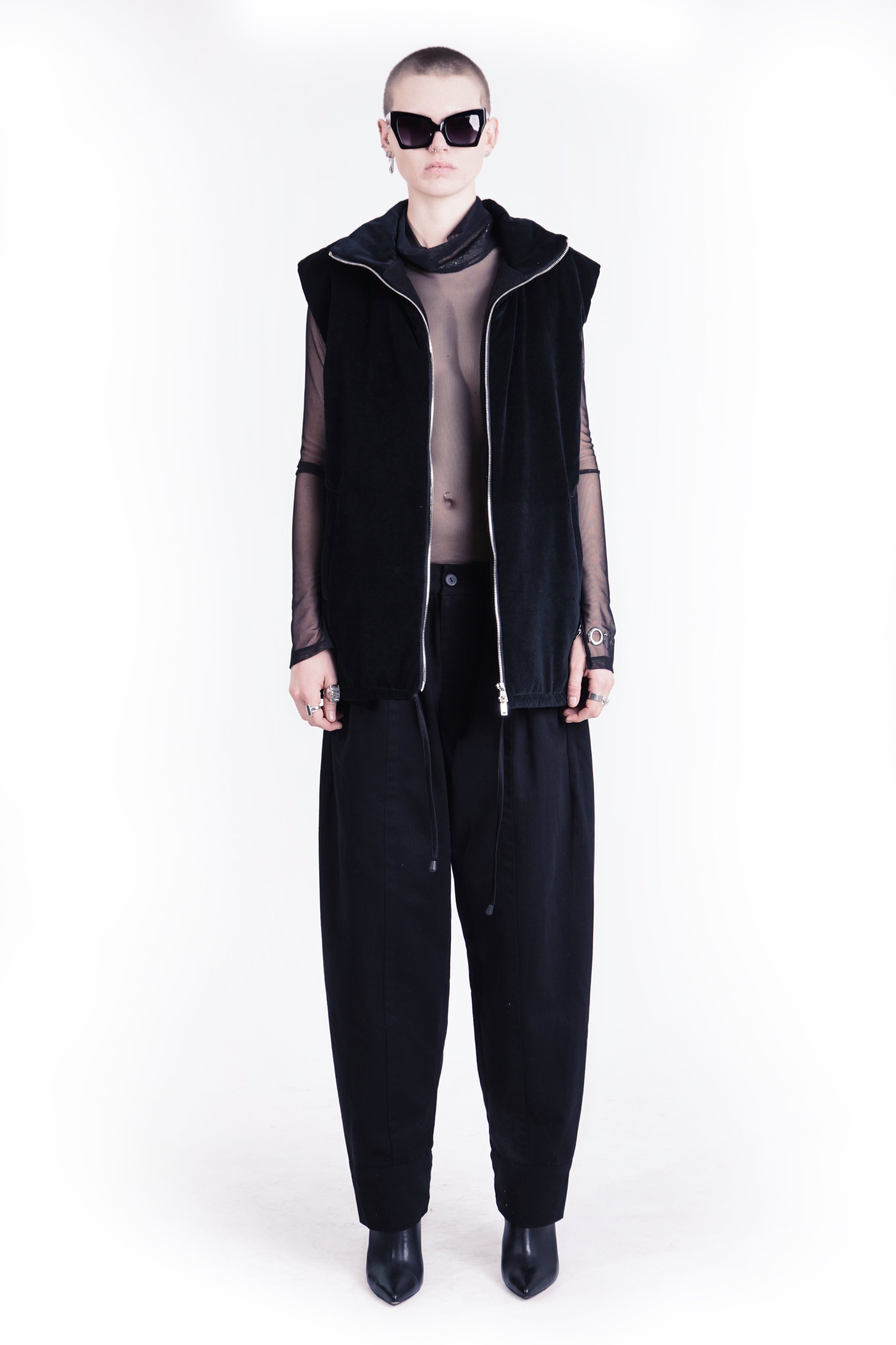 Front view of black balloon-leg cotton trousers