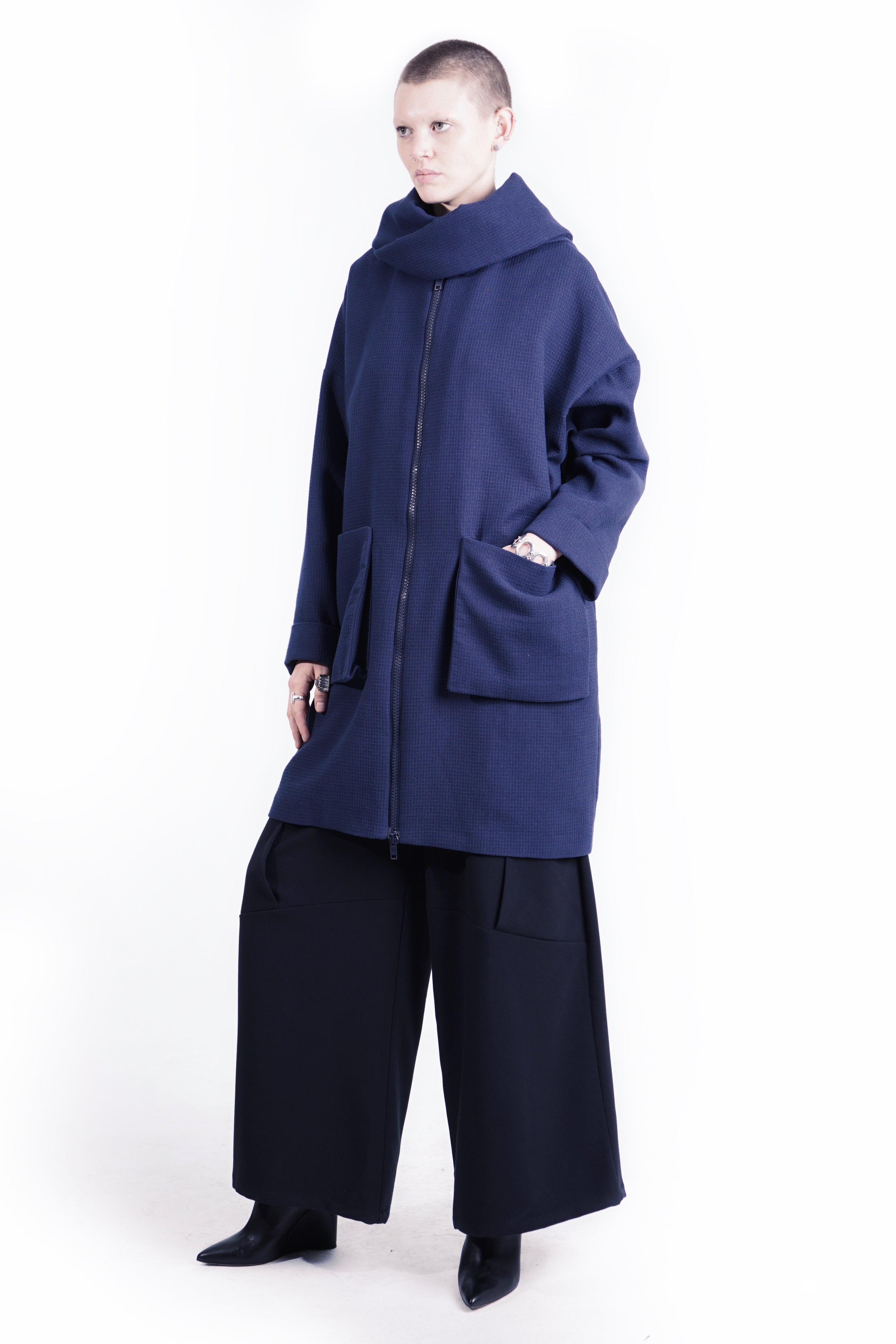TAVA Scarf Hood Coat -Black I Adddress