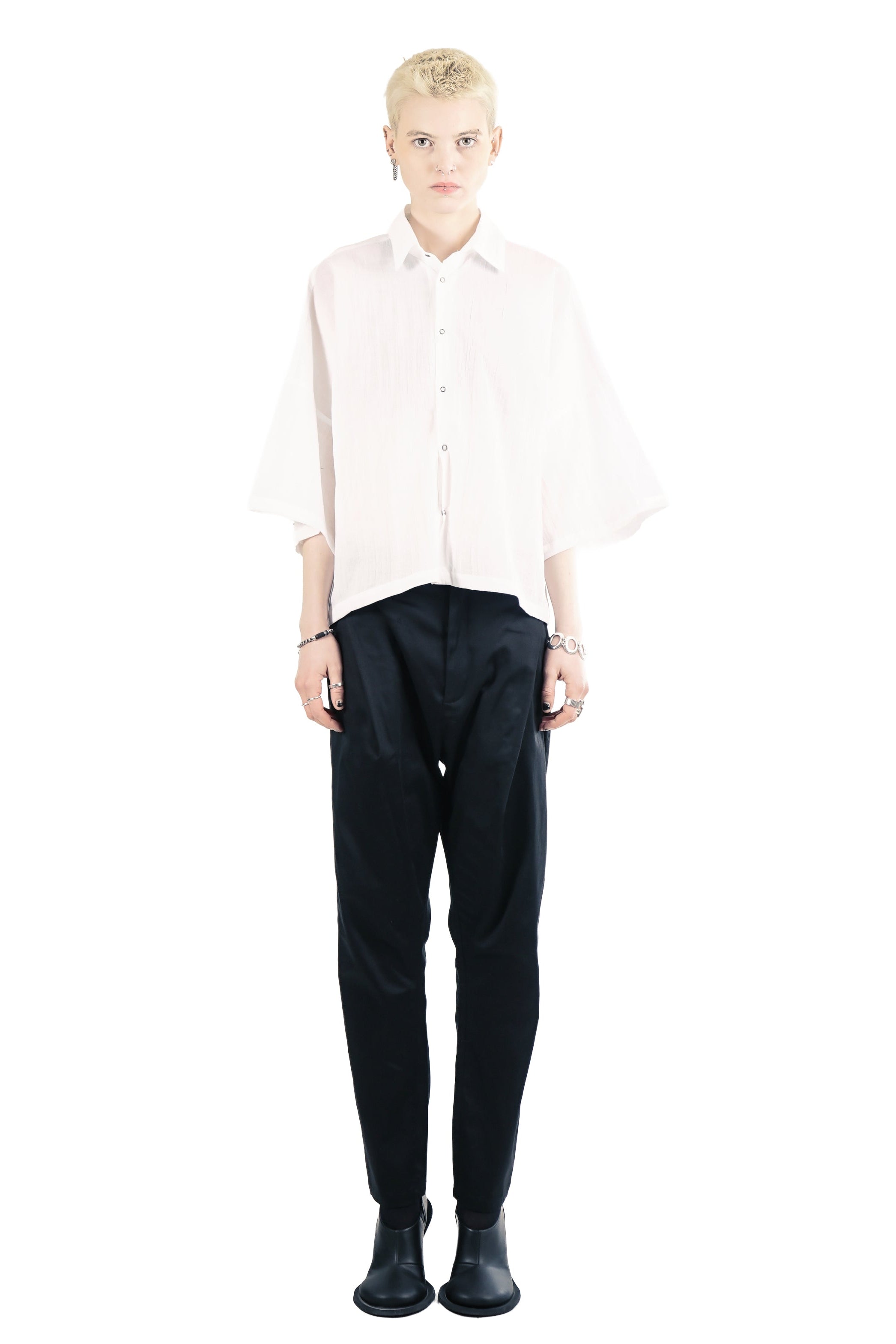 MC45C blouse with cut-on sleeves and relaxed boxy shape