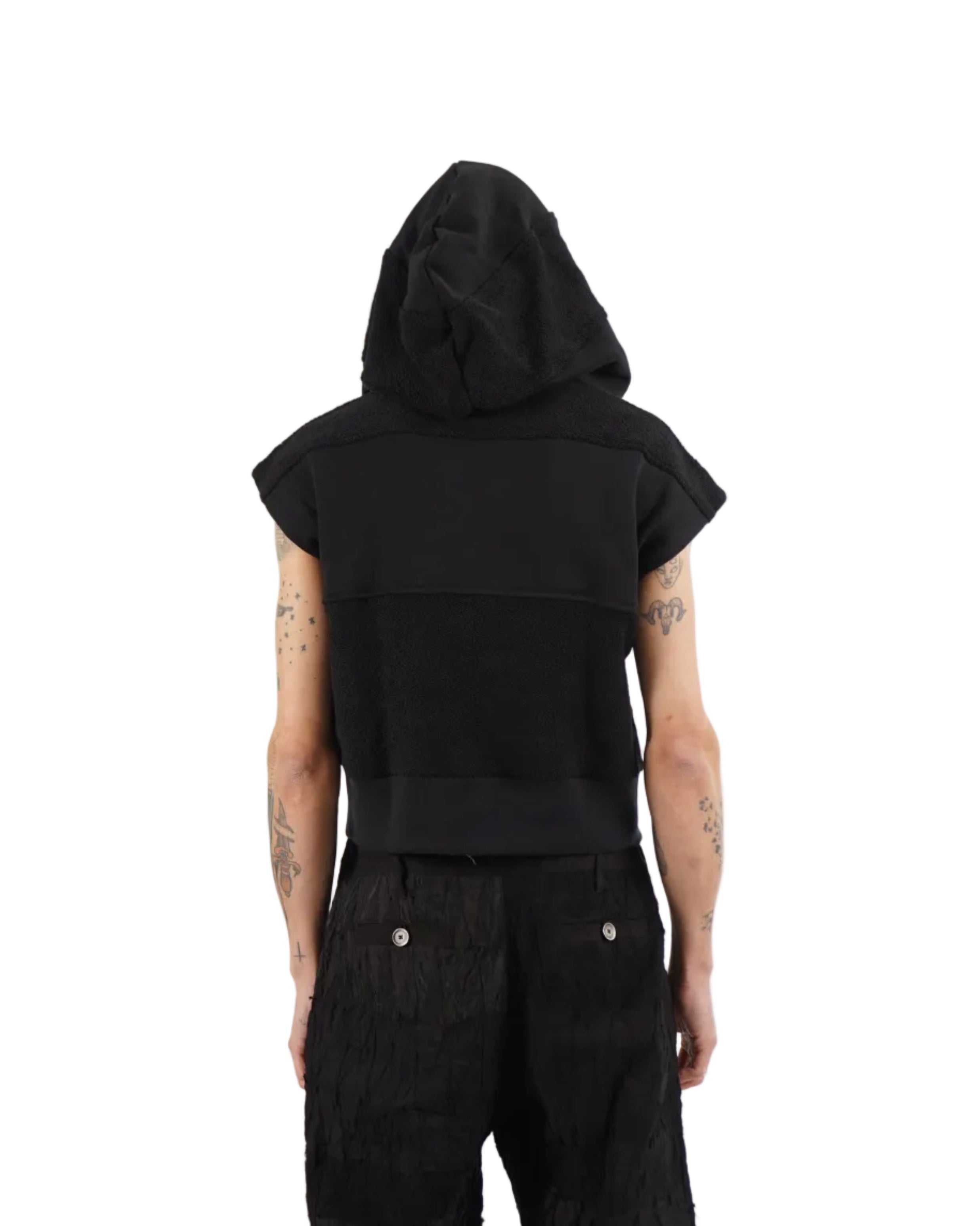 Mark Baigent – Zena Hoodie Sleeveless – Black
