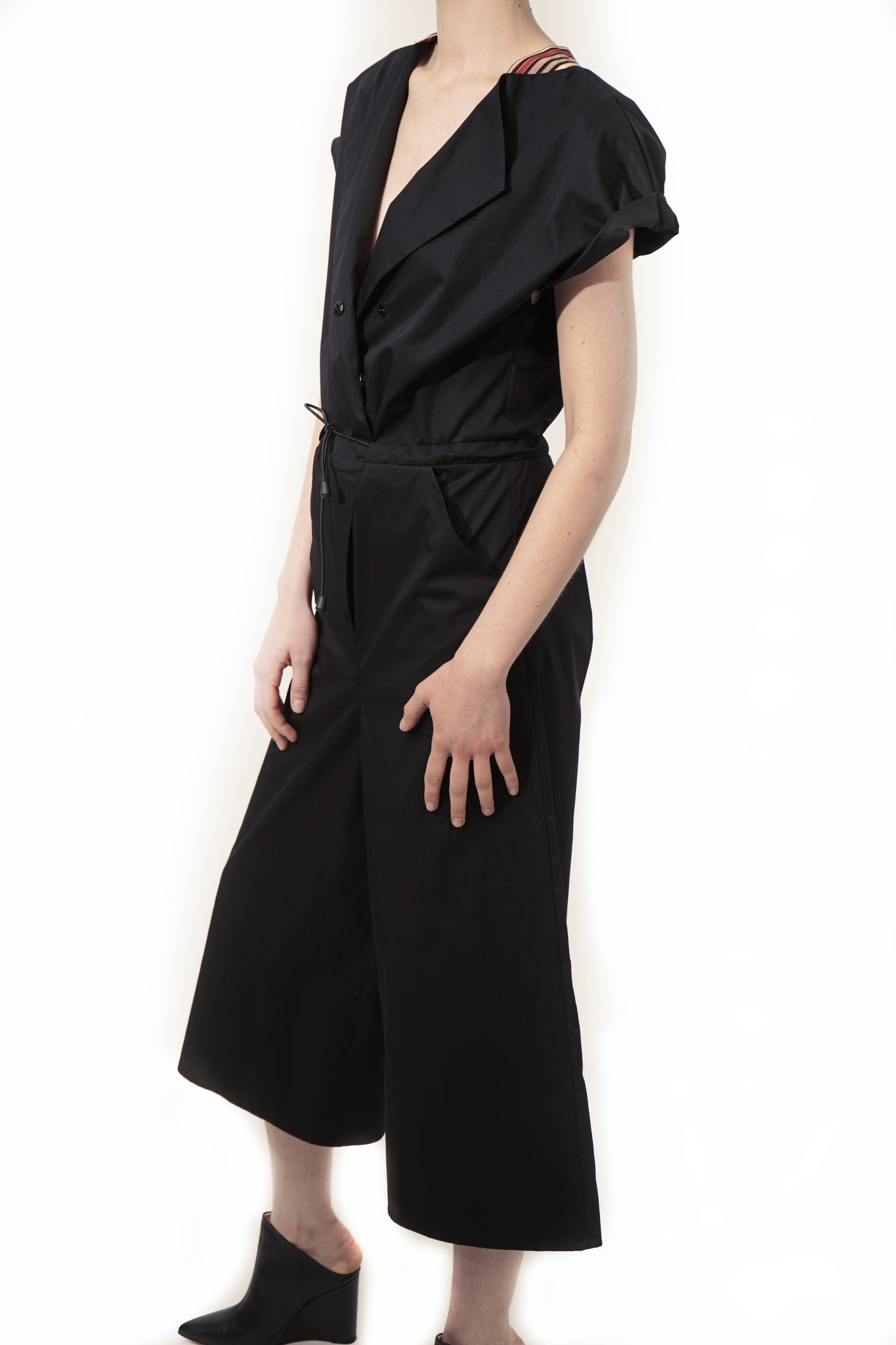 O31 Jumpsuit Cropped Leg