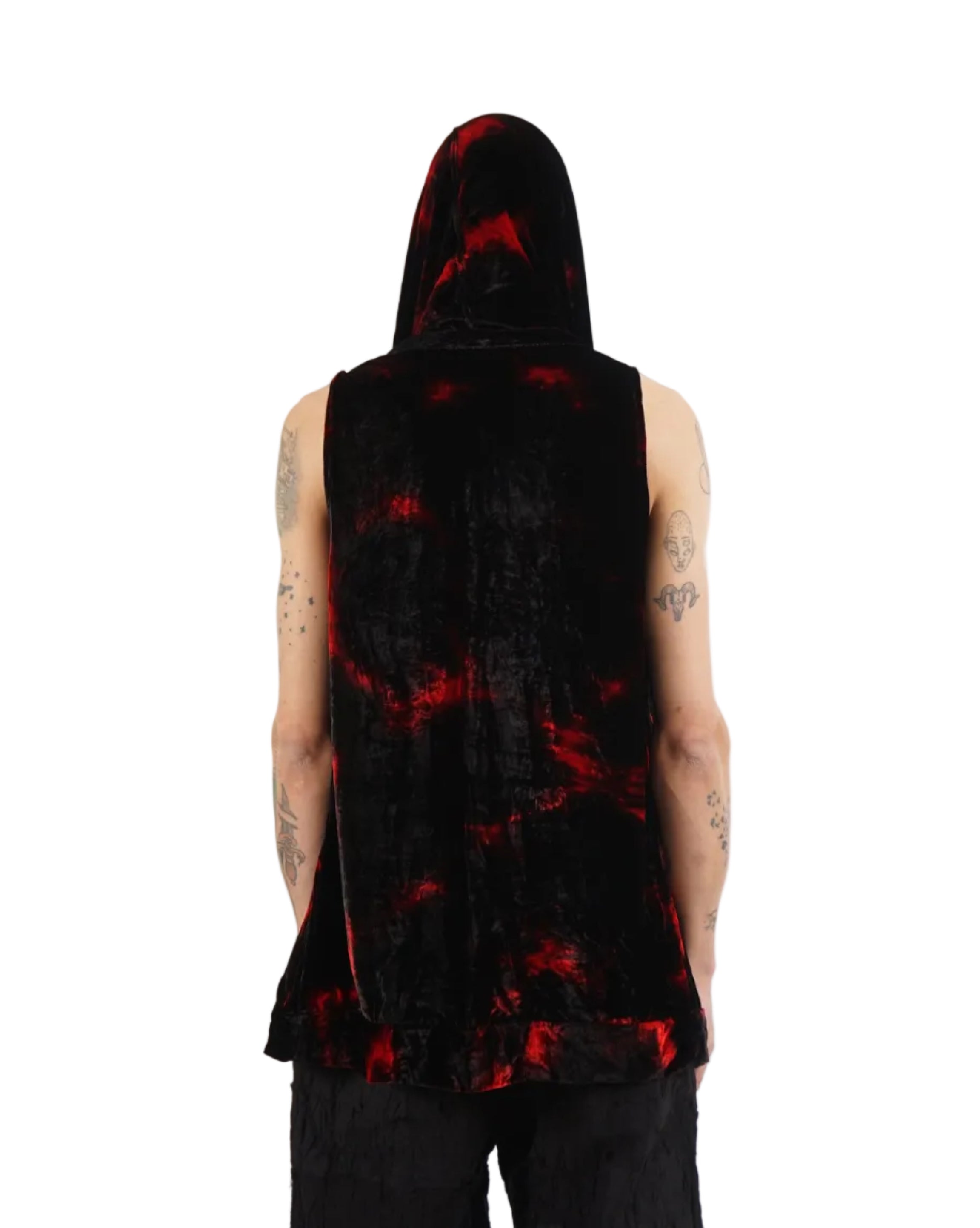 Mark Baigent – Nago Vest – Black / Red