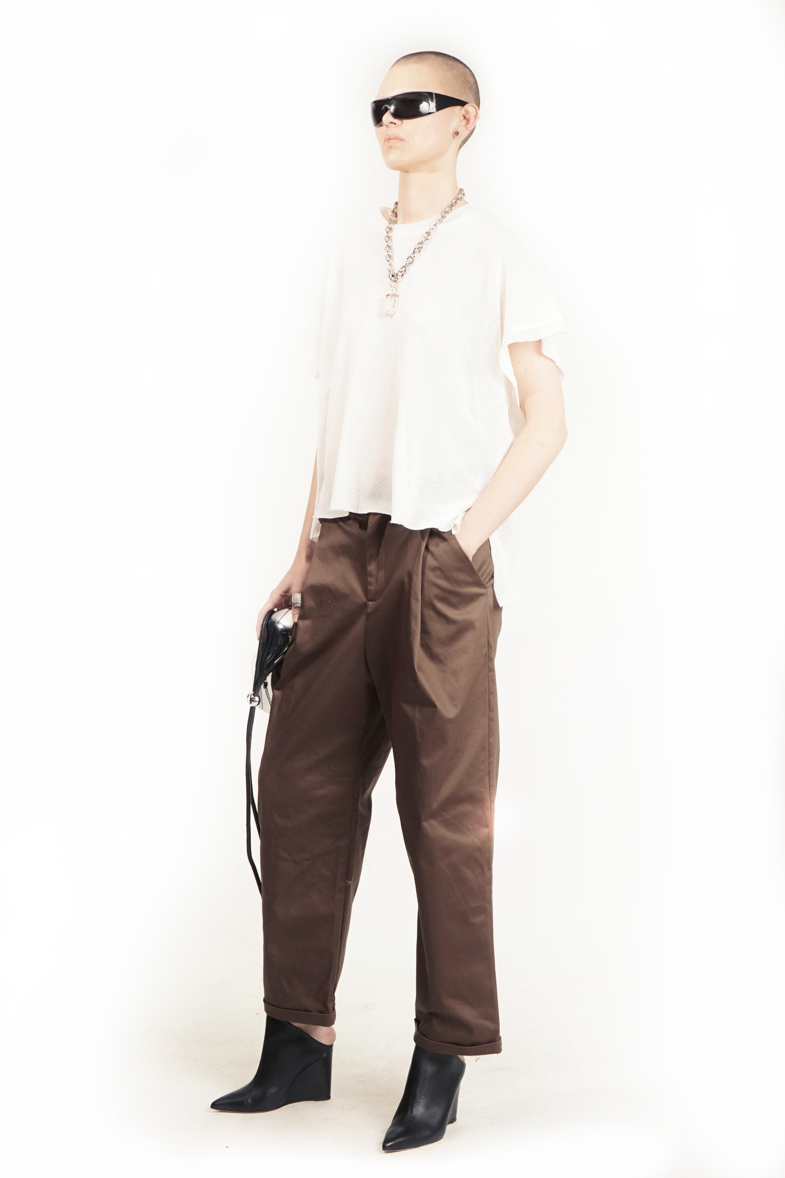 Unisex mesh shirt with adjustable shoulder straps
