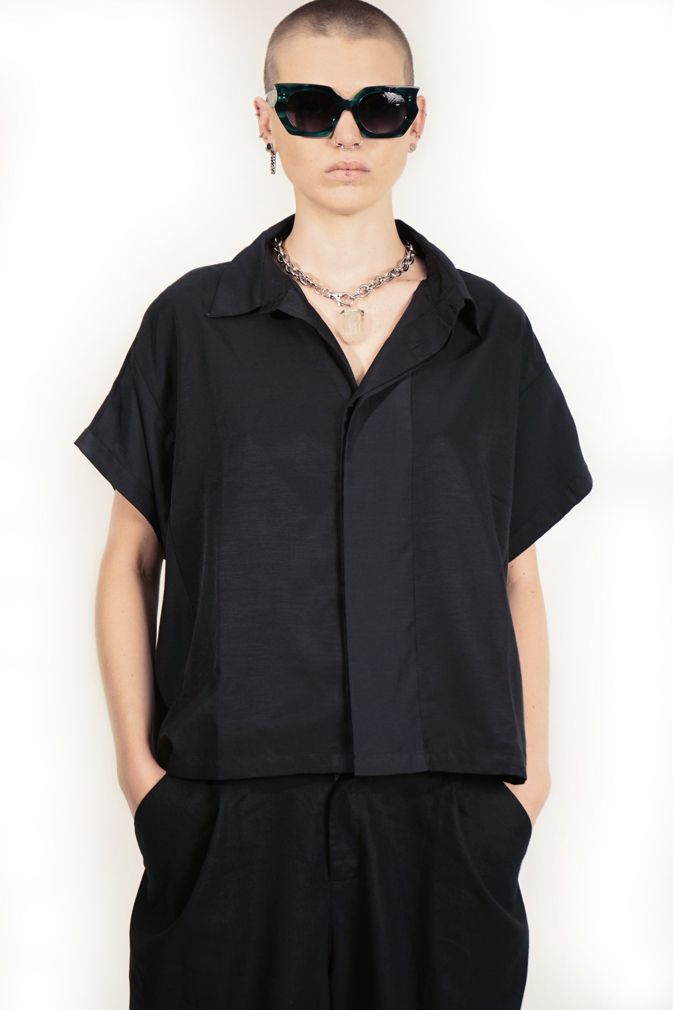 B62Mono Oversized Blouse Short Sleeve back artisanal detail
