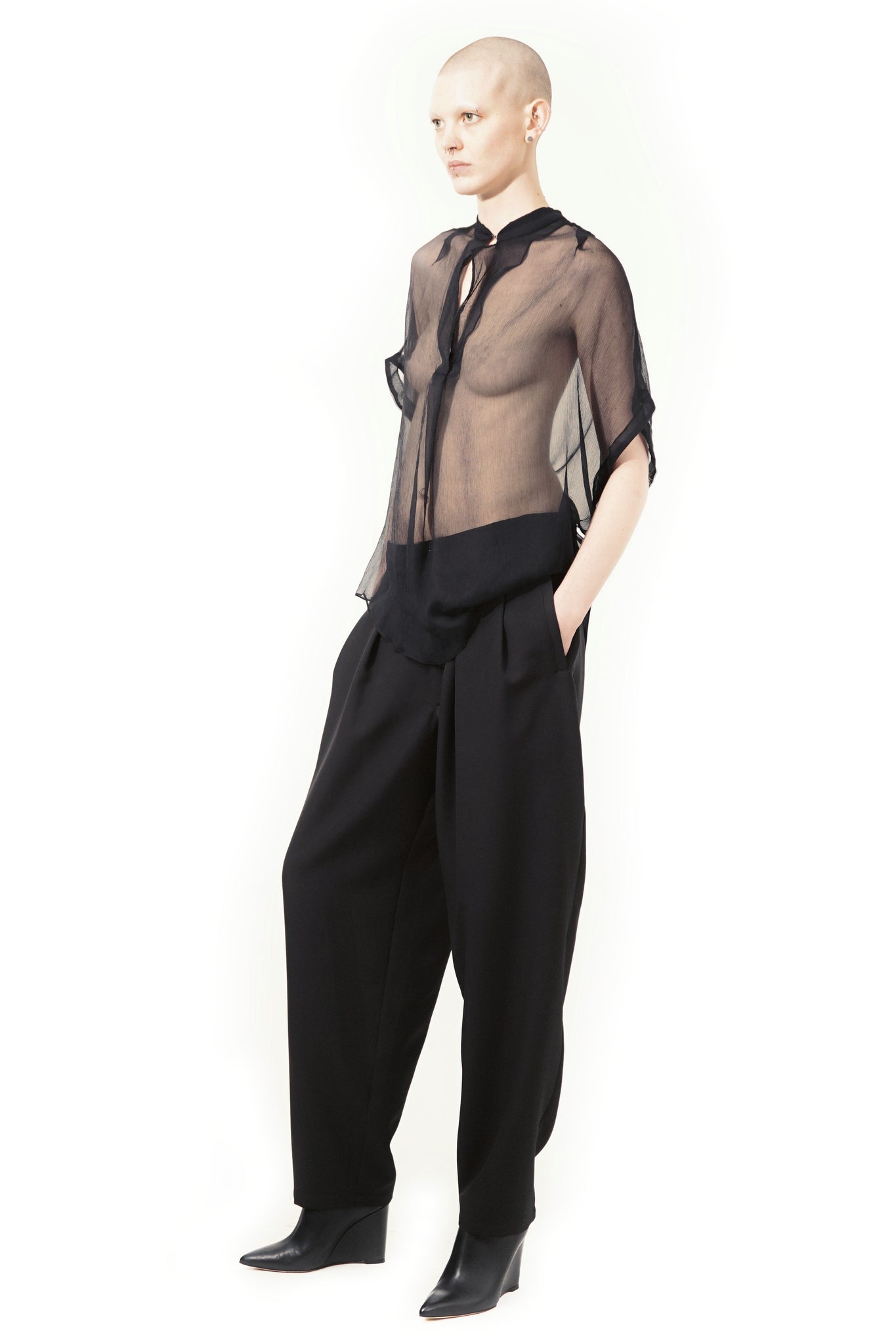 P171 - Highwaist Pleated Tapered Pants