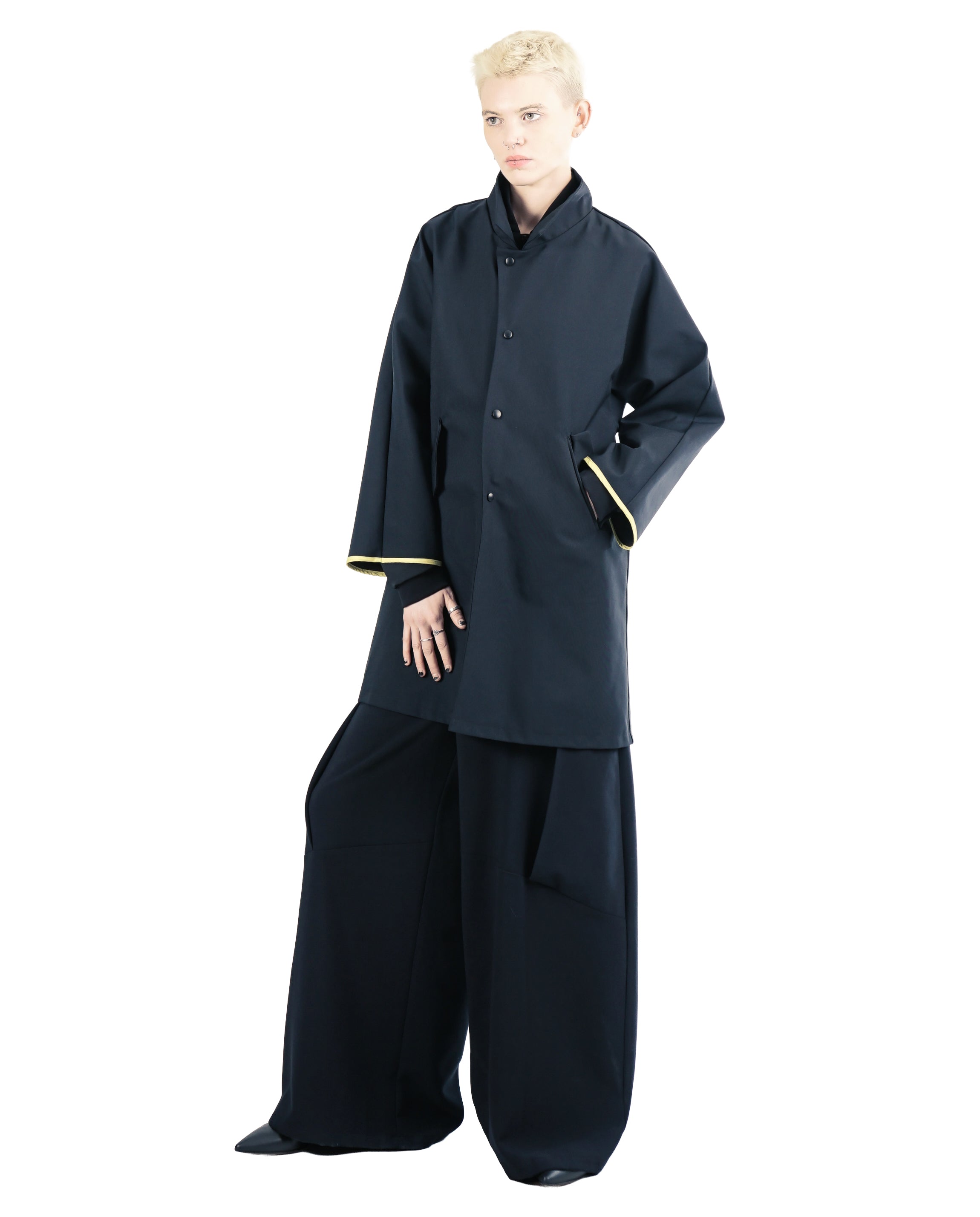 Unisex navy outerwear in water-repellent fabric