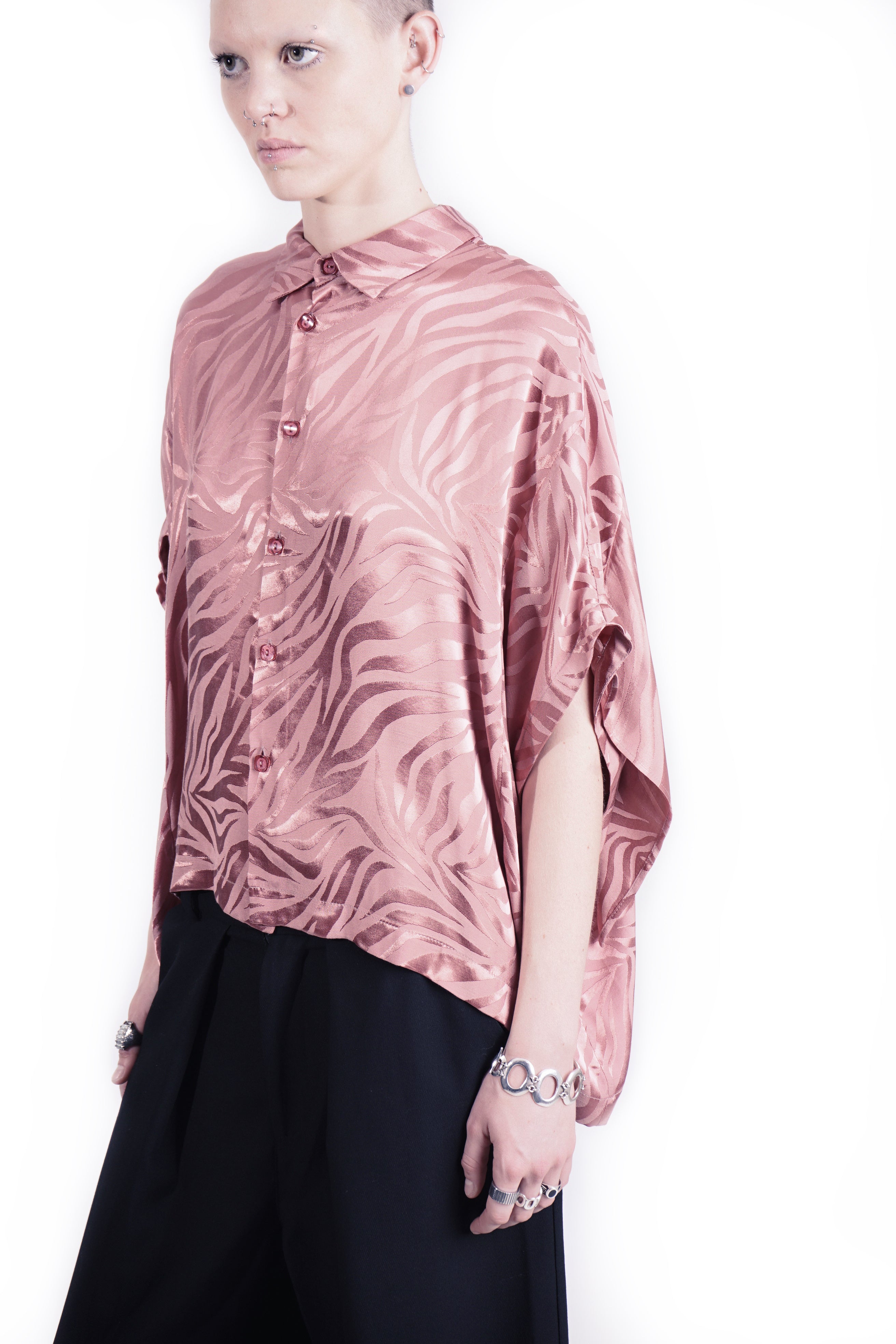 B62 Blouse