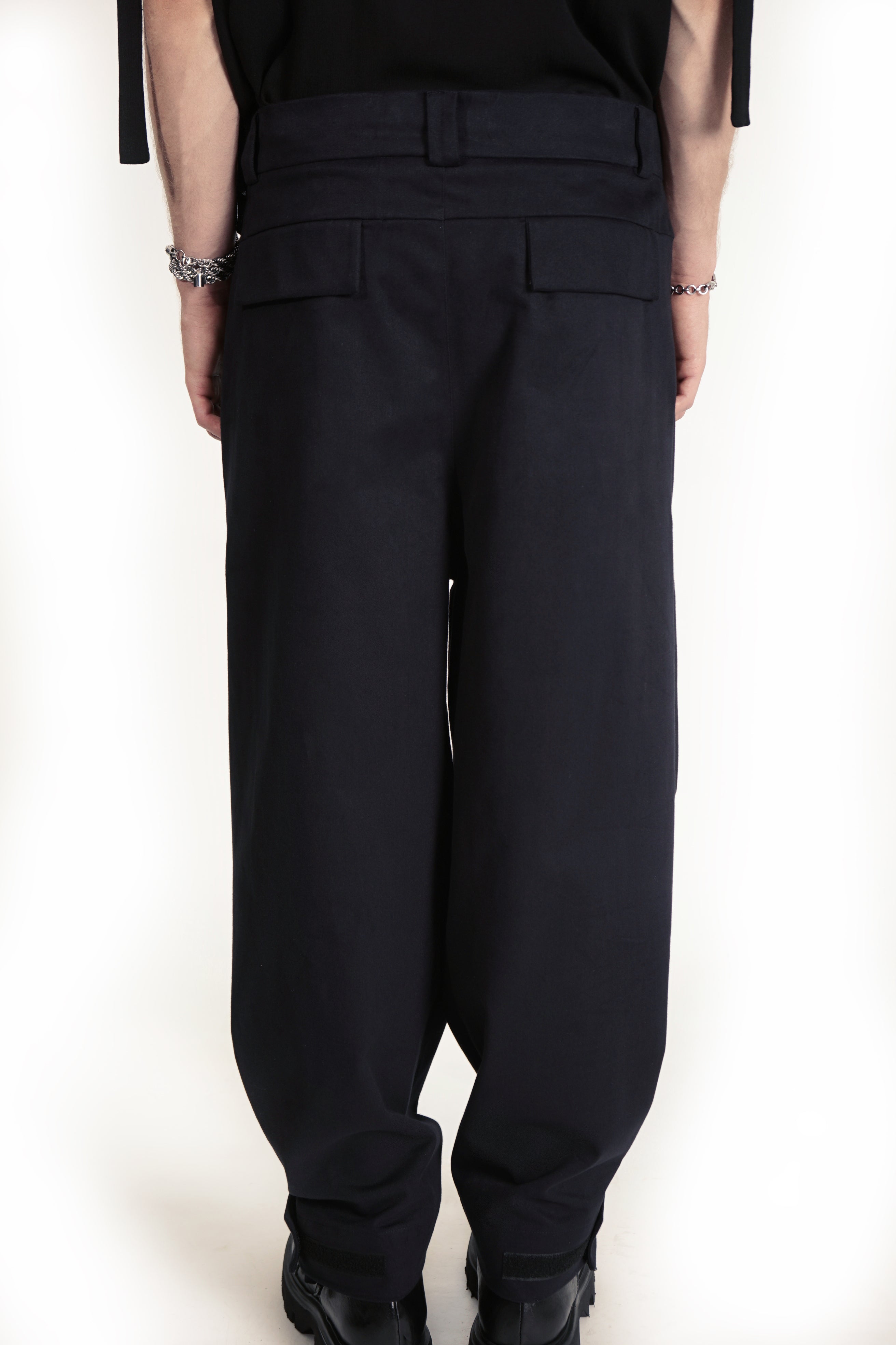 P152C Wide Pants Velcro Fastening Leg