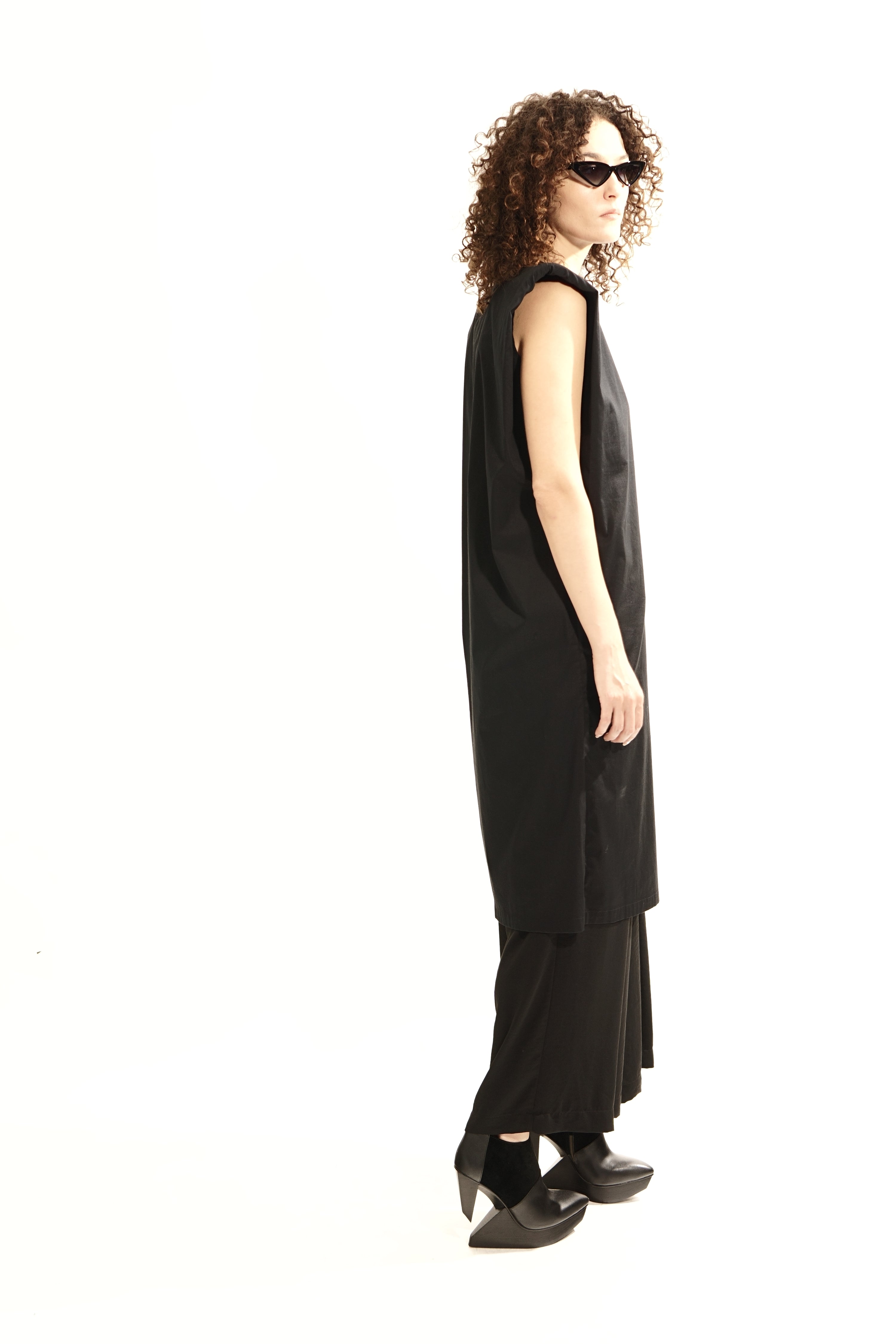 R263 SHOULDER PADS DRESS