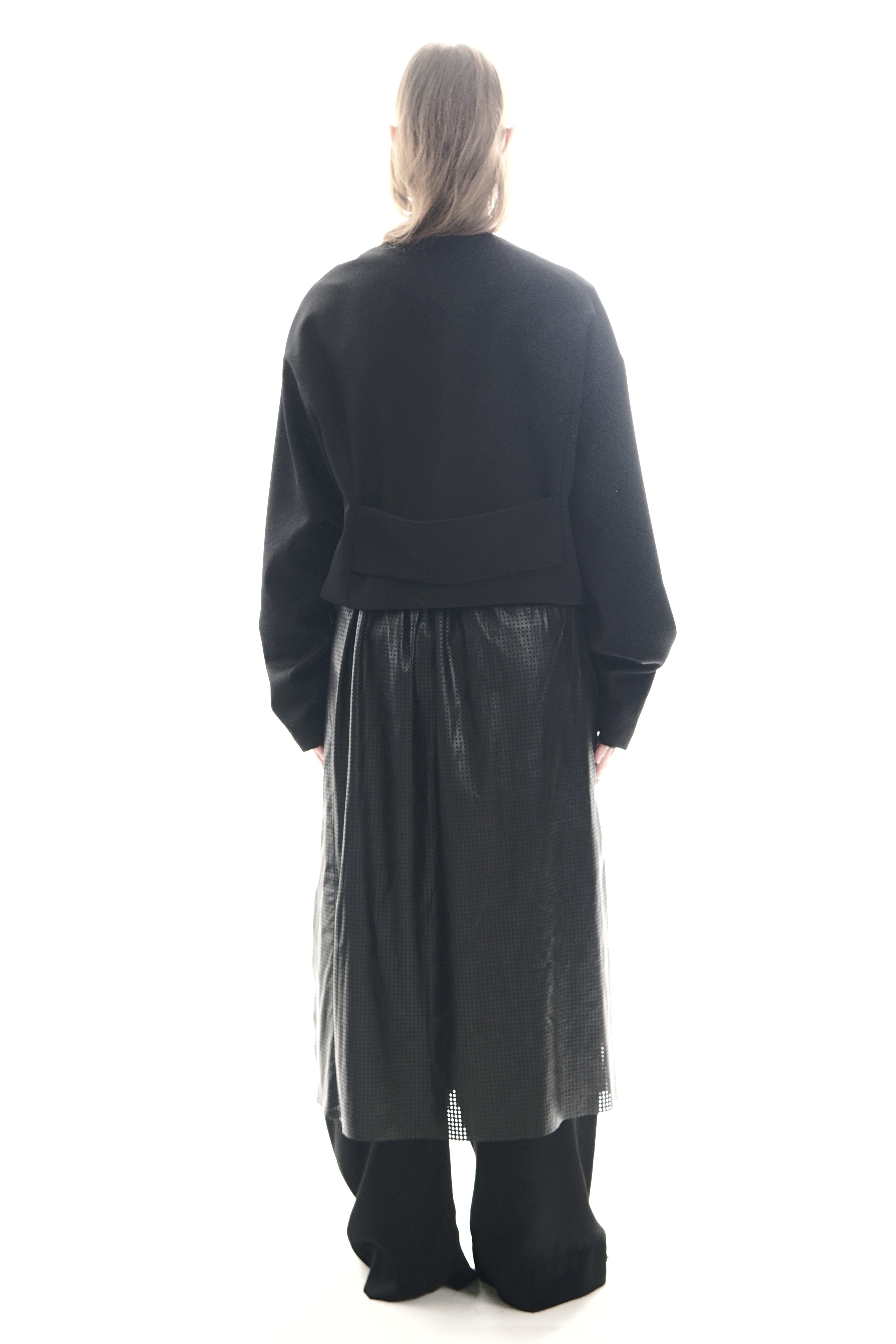 GT72 Cropped Minimalist Blazer – Black | Adddress