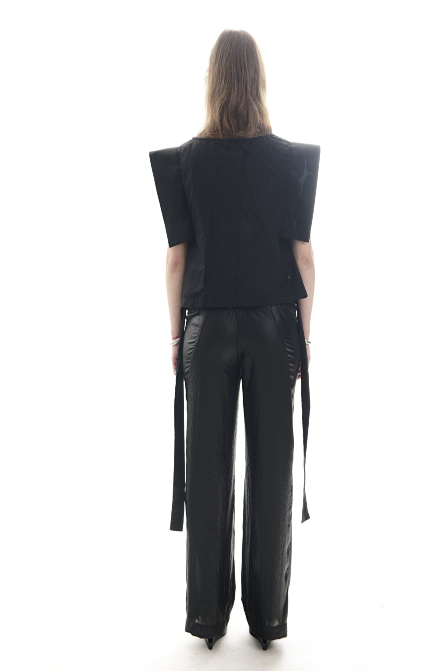 B100 - Top Flip Over Shoulder