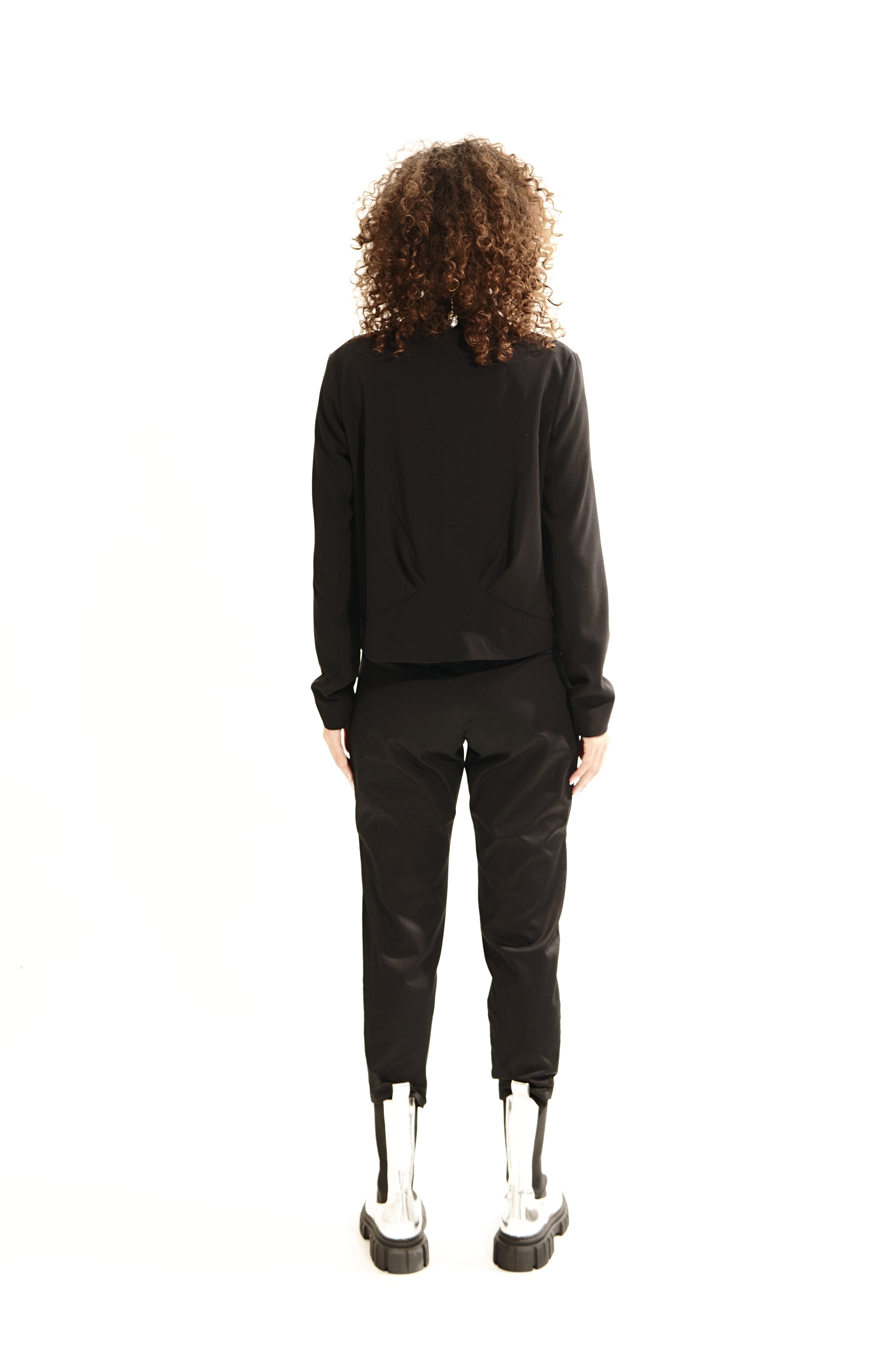 G94 Cropped Blazer Wrinkles Back