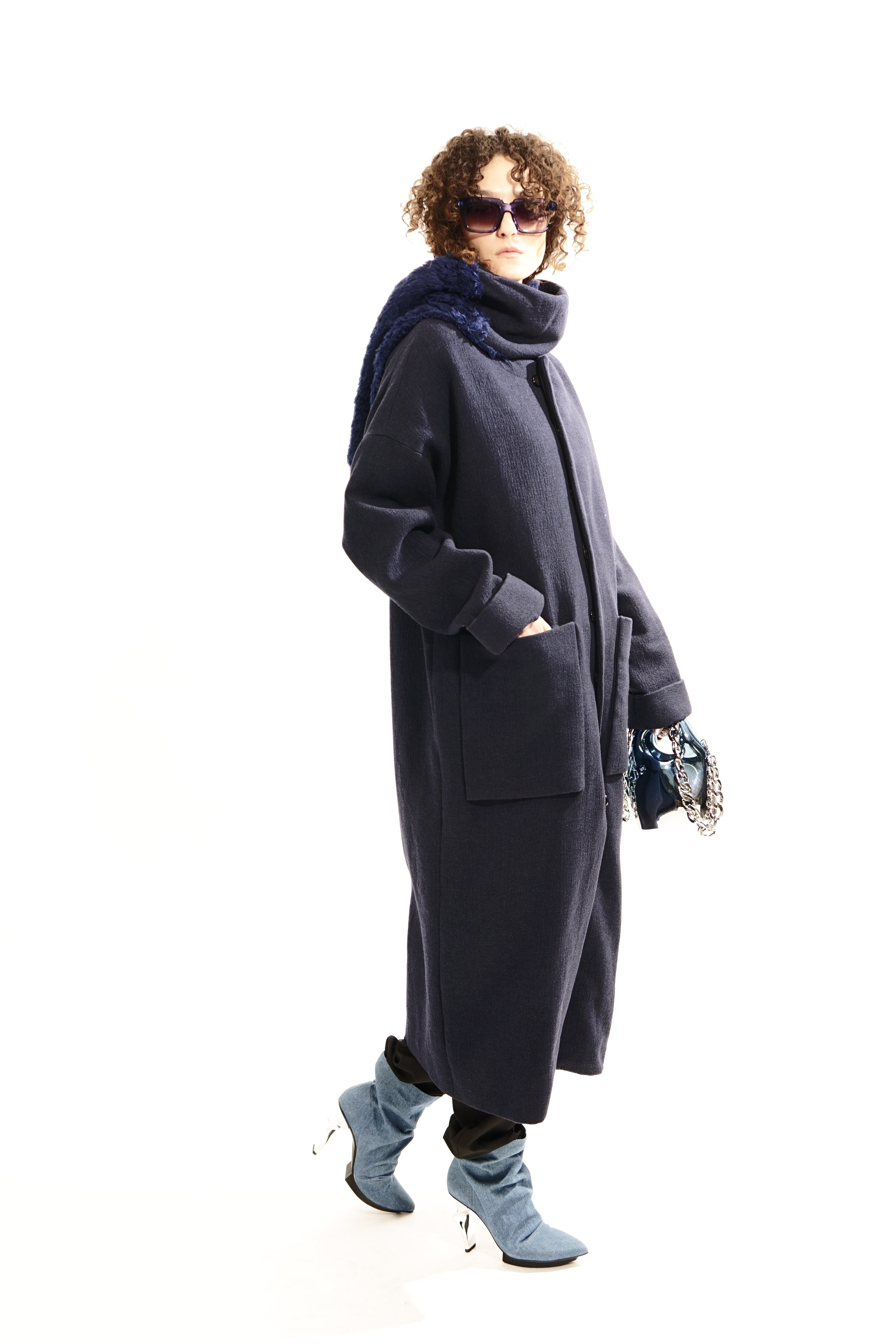 TAVA Maxi Coat with Scarf -black I Adddress