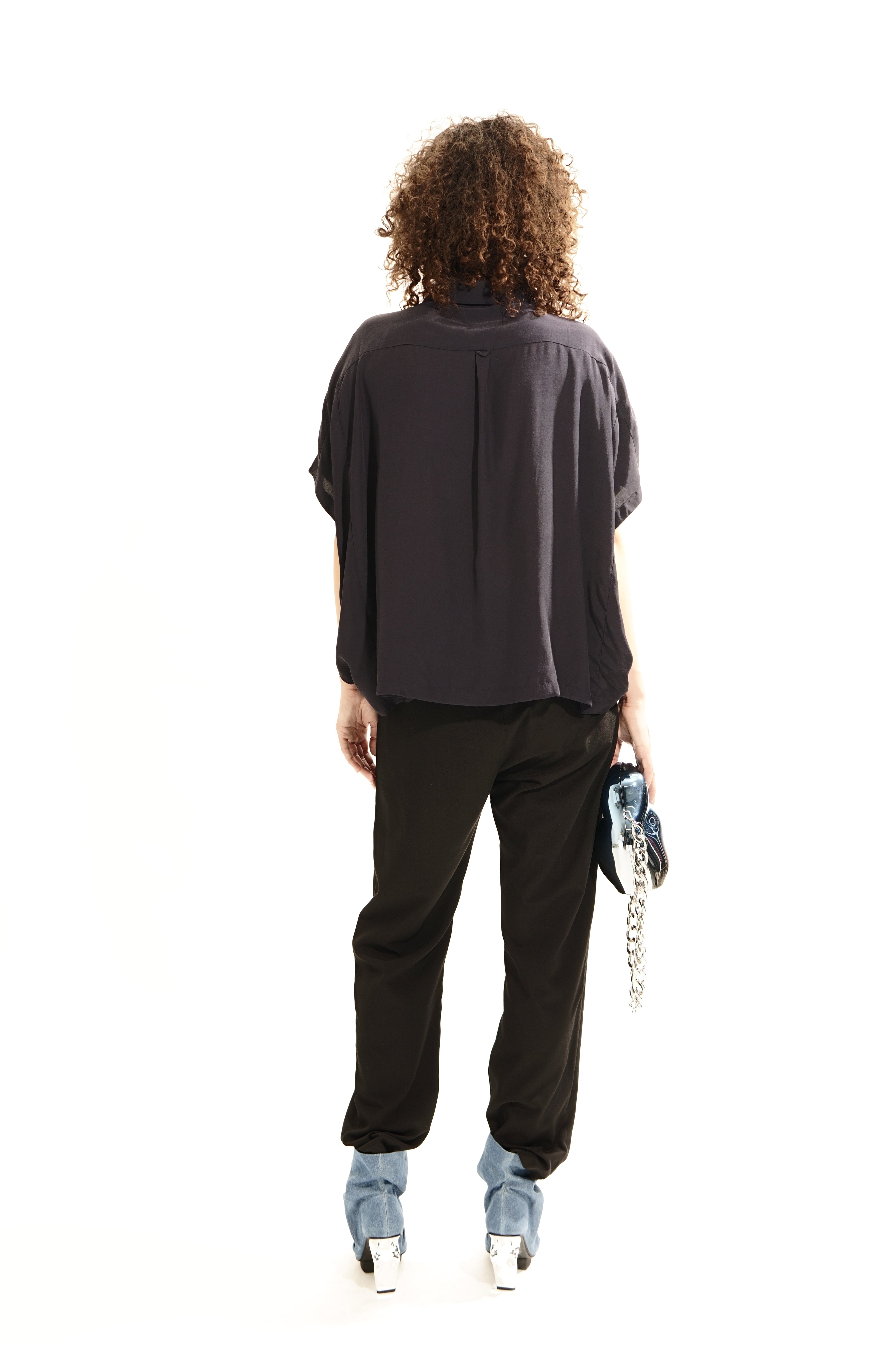 B62B - Oversized Flap Blouse Short Sleeve Fluid - Black I Adddress